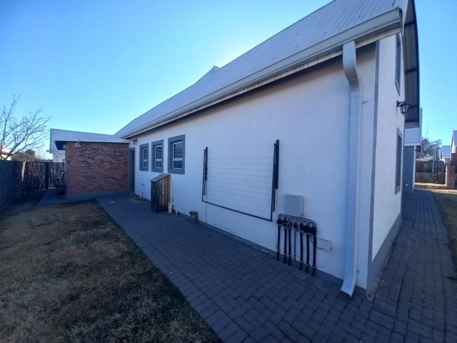 3 Bedroom Property for Sale in Vyfhoek A H North West